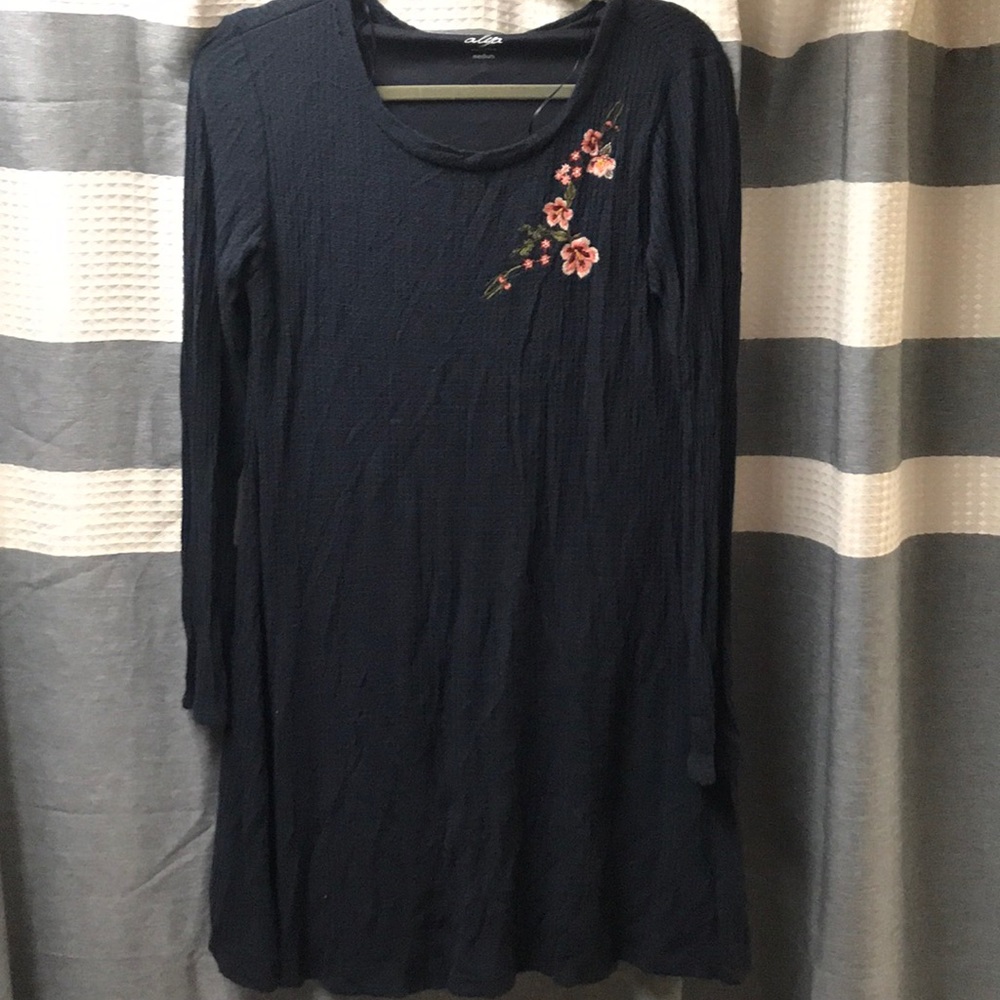Francesca’s alya dress. MD. EUC.